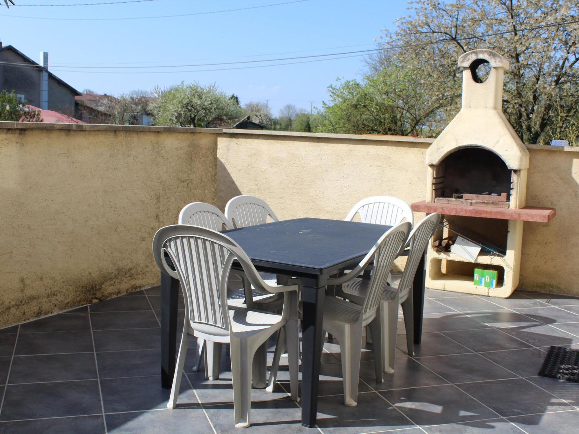 Gite Familial Et Equipe A La Campagne Avec Terrasse, Pres De Pont-A-Mousson Et De Nombreuses Activites - Fr-1-584-73 Lironville Exteriör bild